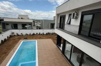 Casa sobrado para locação ou venda no alphaville nova esplanada 3 com 3 suítes, pacote com iptu e condomínio 13.000,00