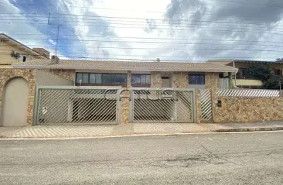 Casa com 3 quartos à venda na Rua Carolina, 185, Quebec, Londrina