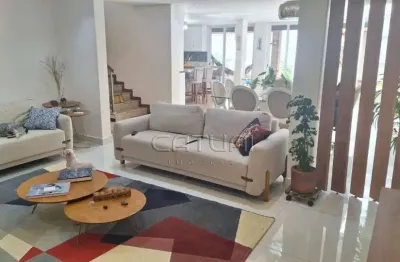 Casa com 3 quartos à venda na Rua Presidente Wilson, 263, Universitário, Londrina