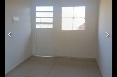 Casa com 2 quartos à venda no Luizote de Freitas, Uberlândia 