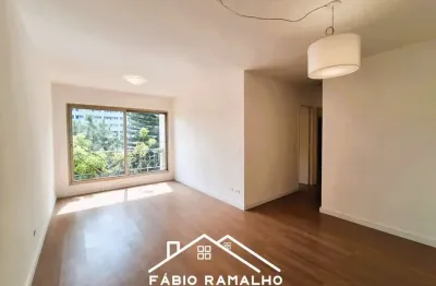 Apartamento com 2 dormitórios, e 1 vaga de garagem, à venda no jardim aeroporto.