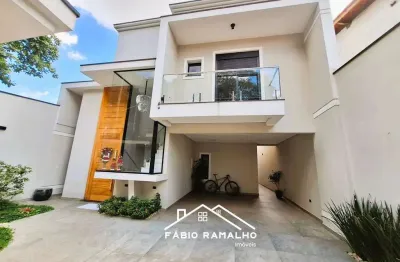 Sobrado com 4 suítes, 5 banheiros, e 4 vagas de garagens. vila anhanguera