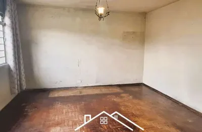 Sobrado para venda na av. interlagos. 3 dormitórios, edícula, e 3 vagas de garagens.