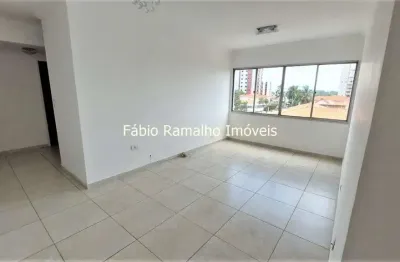Apartamento com 3 dormitórios, suíte, e vaga de garagem. vila alexandria.