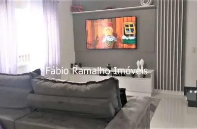 Sobrado com suíte, varanda e 4 vagas, para venda no jardim palmares