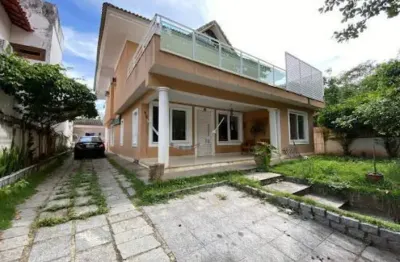 Casa  4 dormitórios,  357 m² à venda em itacoatiara - niterói - rj