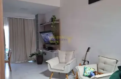 Vende-se sobrado mobiliado condomínio jardins (bom clima)