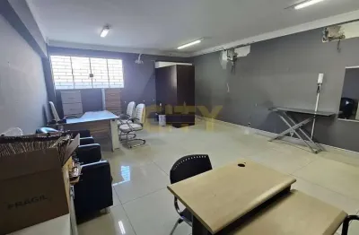 Vende-se sala comercial ed. copa executive center (frente ao pronto socorro