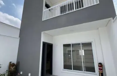 Casa duplex com 03 quartos á venda no jacundá vila terra brasilis aquiraz- ceará