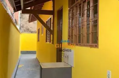 Casa com 2 dormitórios para alugar, 85 m² por R$ 1.790,00 - Jardim Imperial - Jaguariúna/SP