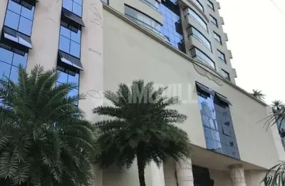 Locação temporada - belíssimo apartamento alto padrão diferenciado com jacuzzi - 03 suítes e 03 vagas no ed merithamon