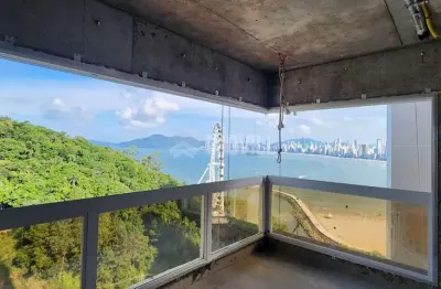 Apartamento alto padrão fg na quadra do mar com vista definitiva do mar no pontal norte