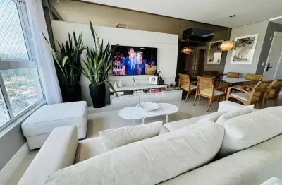 Apartamento alto padrão com 03 suítes finamente mobiliado na avenida central.