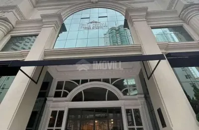 Apartamento com 4 quartos para alugar na Rua 3706, Centro, Balneário Camboriú