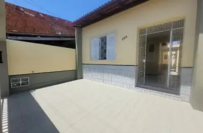 Casa 03 quartos 02 banheiros 02 vagas 225m2 no monte castelo varanda quintal casa menor no quintal