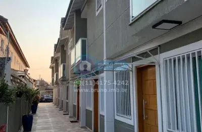 Casa em vila irmãos arnoni: 2 suítes, 60m² por r$ 470.000