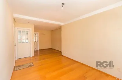 Excelente apartamento de 70,80m² com 2 dormitórios e churrasqueira.