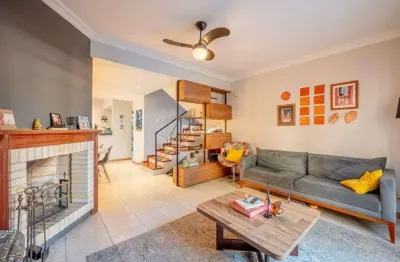 O Lar Ideal na Tristeza: Casa em Condomínio com 3 Dormitórios