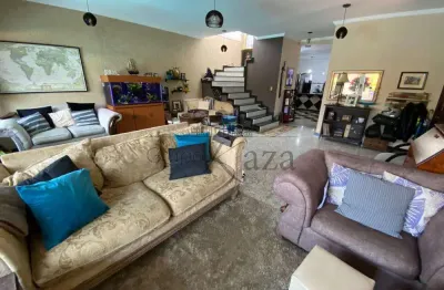 Casa com 3 quartos à venda na Rua Crato, 772106, Parque Industrial, São José dos Campos