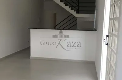 Casa sobrado - parque interlagos - 3 dormitórios - 110m² - estuda permuta por apartamento ate 220mil