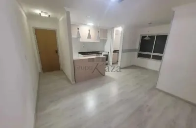 Oportunidade - Apartamento - Residencial Valeiro - Monte Castelo - 3 Dormitórios - 70m².