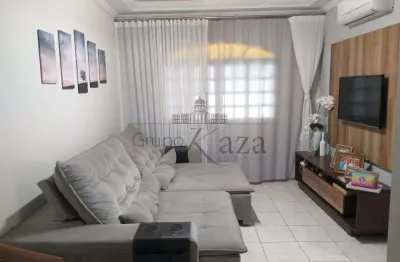 Casa com 3 quartos à venda na Rua Kumamoto, 78200, Jardim Oriente, São José dos Campos