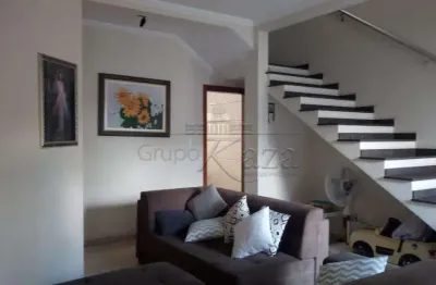 Casa com 4 quartos para alugar na Avenida Barbacena, 722003, Jardim Ismênia, São José dos Campos