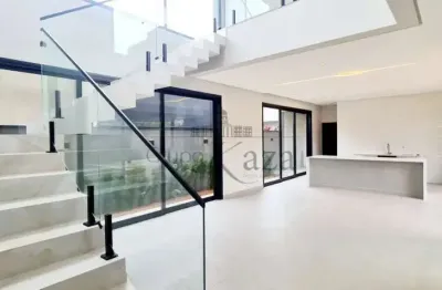 Oportunidade - Casa Sobrado Condomínio - Bairro Floresta - Condomínio Reserva Aruanã - 4 Suítes - 278m².