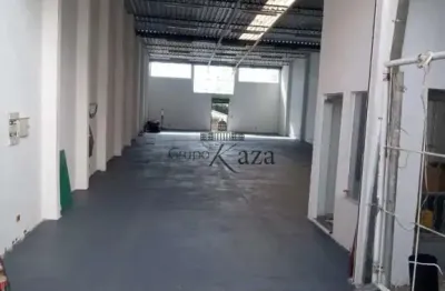 Oportunidade - casa comercial com galpão e ponto comercial - vila iracema - 2 dormitórios - estuda permuta.
