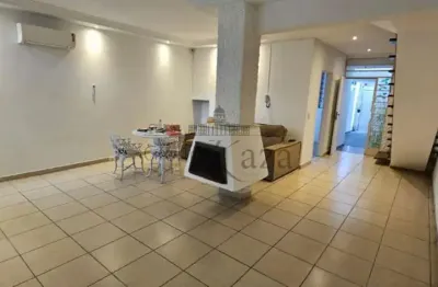 Oportunidade - casa sobrado - parque colonial - 3 dormitórios - 178m².