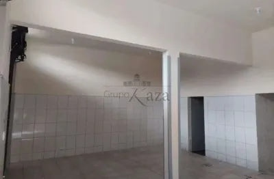 Oportunidade - Ponto Comercial - Condomínio Jardim das Flores - Jardim das Flores - 65m².