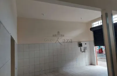 Oportunidade - Ponto Comercial - Condomínio Jardim das Flores - Jardim das Flores - 32m².