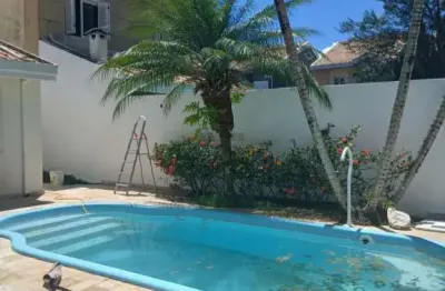 Oportunidade - Casa em Condomínio - Solares da Serra - Urbanova - 3 Dormitórios - 170m².