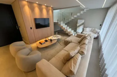 Casa Mobiliada no bairro Urbanova - Condomínio Monte Carlo - 4 suítes - Aceita permuta