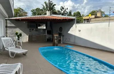 Oportunidade - Casa - Jardim Nova América - 4 Dormitórios - 454m².