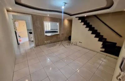 Oportunidade - Casa em Condomínio - Jardim Vale do Sol - Condomínio Villagio Boaventura - 3 Dormitórios - 74m².