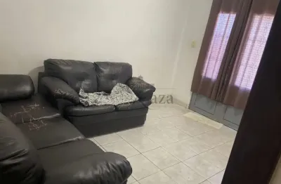 Oportunidade - Casa - Parque Interlagos -  2 Dormitórios - 107,88m² - Estuda Permuta.