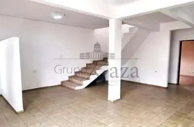 Casa Sobrado Residencial ou Comercial - Jacareí - Residencial São Paulo - 3 Dormitórios - 220m².