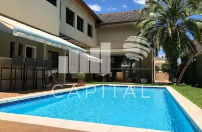 Casa em condomínio fechado com 4 quartos à venda na Alameda Dinamarca, 150, Alphaville, Barueri