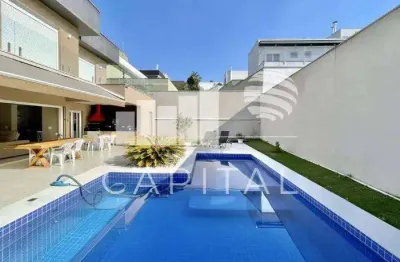 Casa à venda  em condomínio na granja viana - com 4 suítes - 5 vagas na granja viana - 319 m²