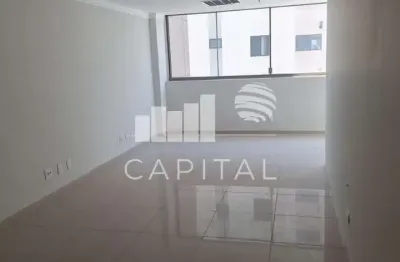 Sala comercial para alugar na Avenida Copacabana, 177, Empresarial 18 do Forte, Barueri