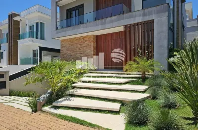 Casa à venda com 480m², 4 suítes, 7 banheiros e 5 vagas
