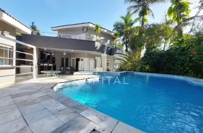 Casa de alto padrão a venda na riviera de são lourenço.