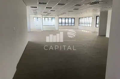 Sala comercial para alugar na Avenida Sagitário, 743, Alphaville, Barueri