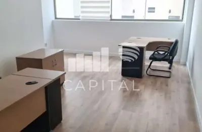 Sala comercial para alugar na Avenida Copacabana, 177, Empresarial 18 do Forte, Barueri