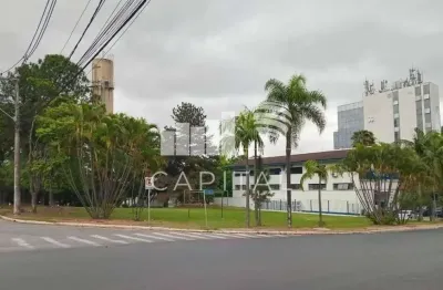 Terreno de esquina á venda ou  locação  em alphaville , barueri / sp