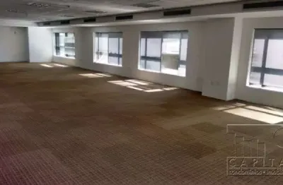 Sala comercial para alugar na Alameda Tocantins, 125, Alphaville, Barueri