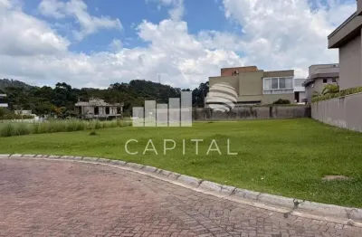 Terreno em condomínio fechado à venda na Rua Luberon, 234, Tamboré, Santana de Parnaíba