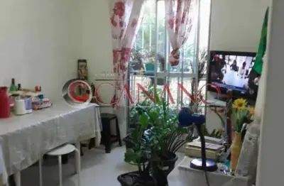 Apartamento com 2 quartos à venda na rua do tijolo, piedade, rio de janeiro, 45 m2 por r$ 150.000