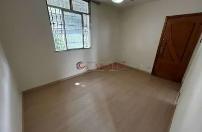 Apartamento com 2 quartos para alugar na Rua Miguel Ângelo, Cachambi, Rio de Janeiro